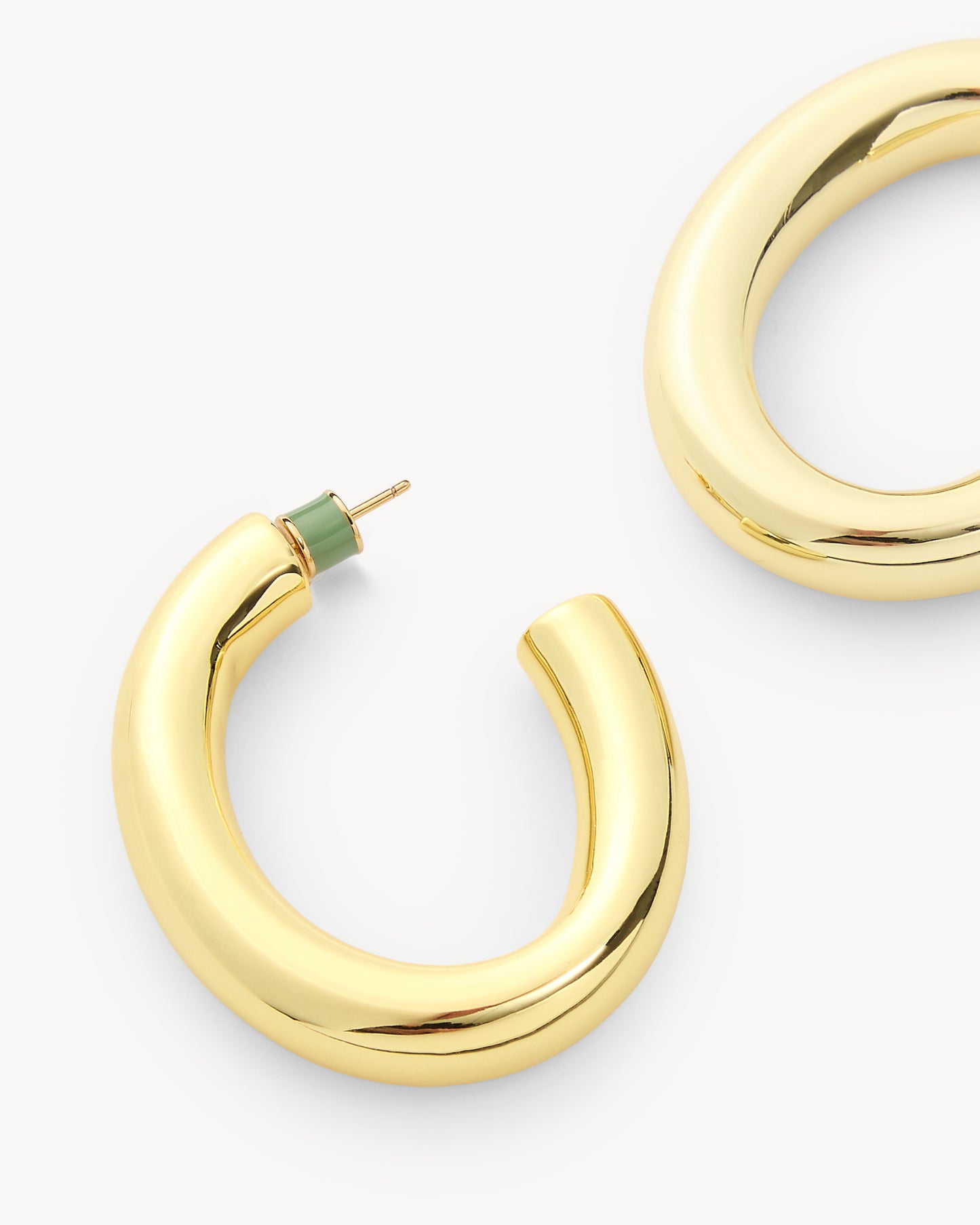 1.5" Perfect Oval Hoops in Gold