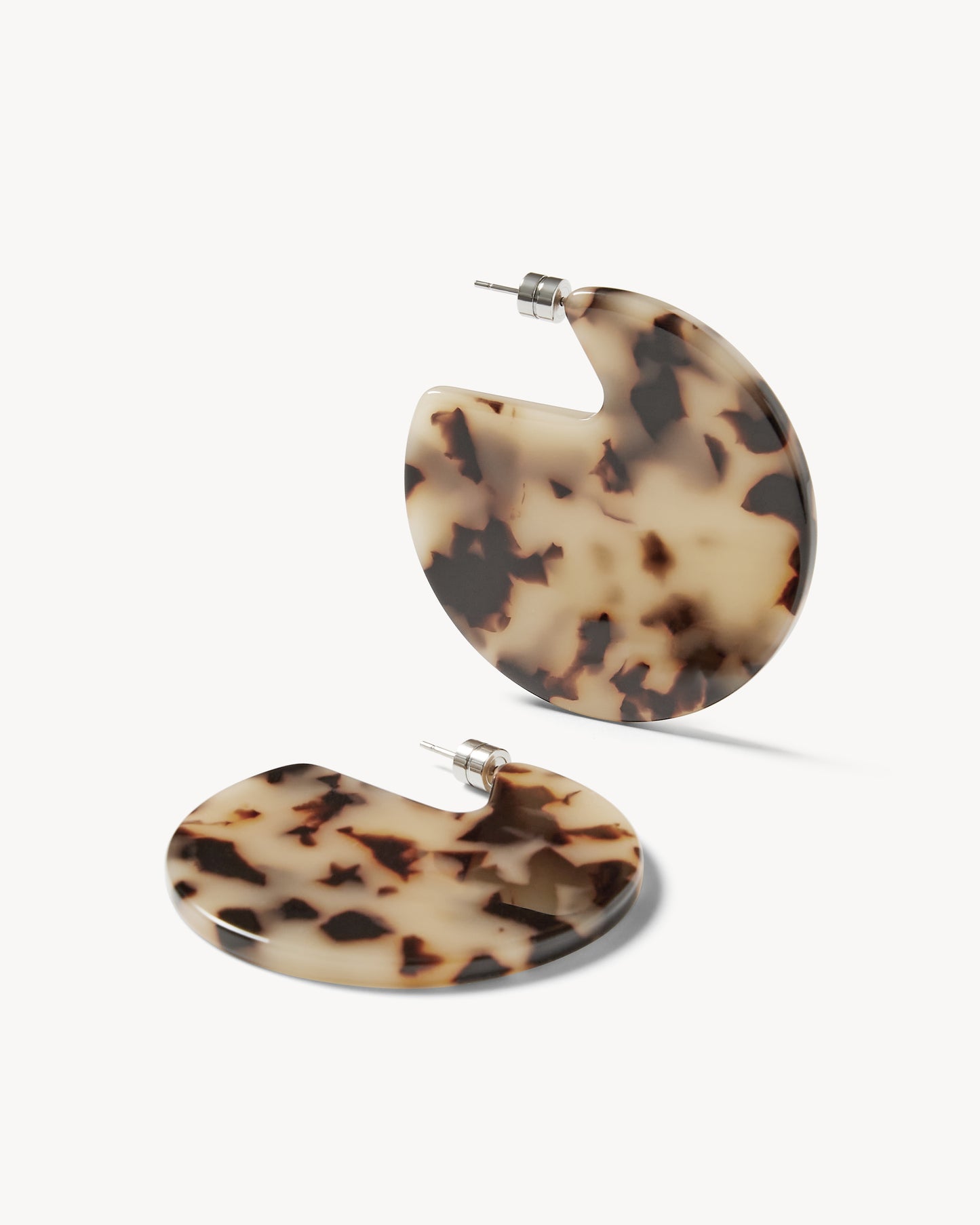 Clare Earrings in Blonde Tortoise