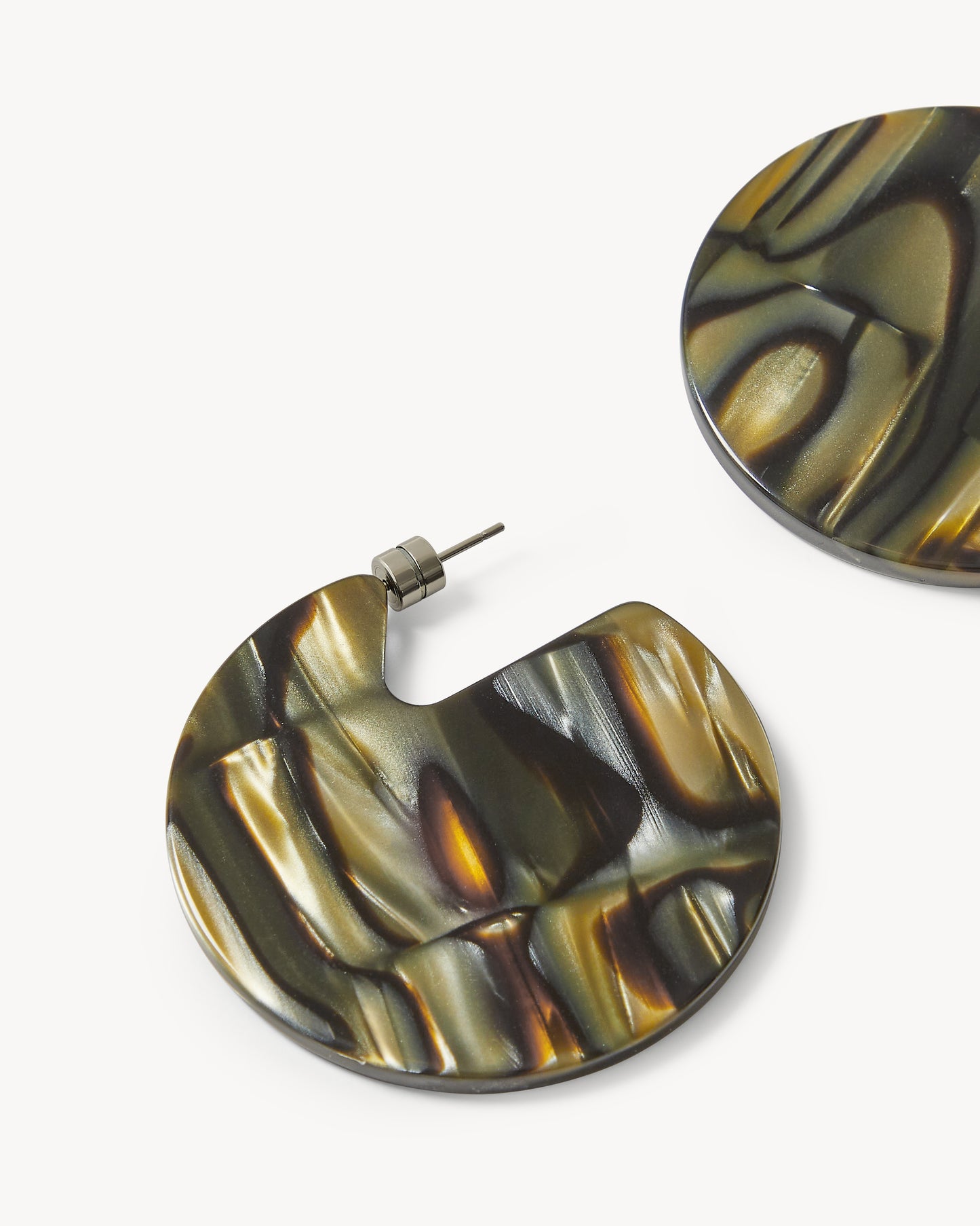 Clare Earrings in Midnight Horn