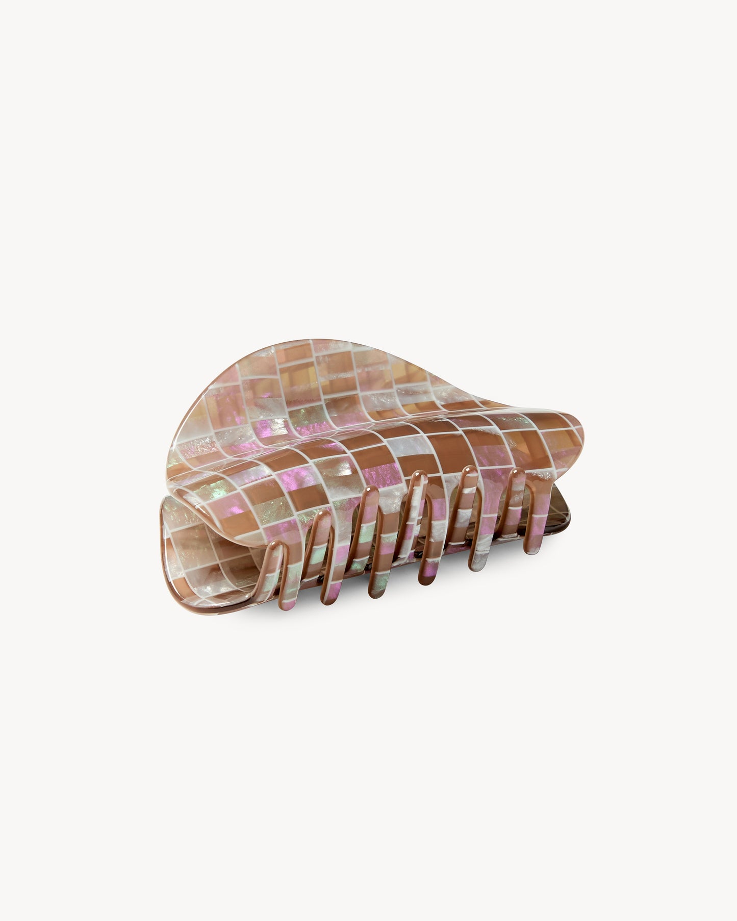 Crescent Claw in Brown Shell Checker