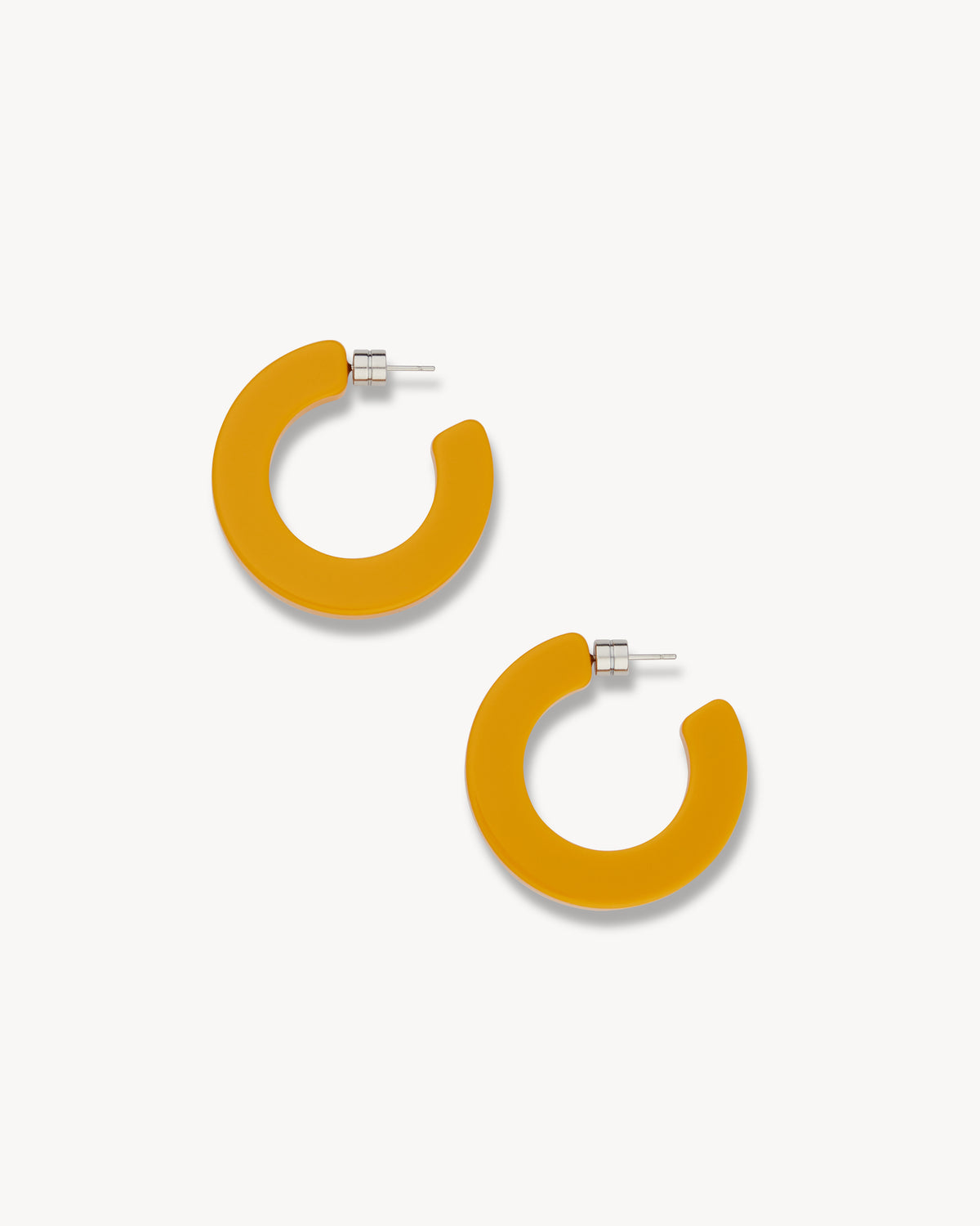 Kate Hoops in Ochre