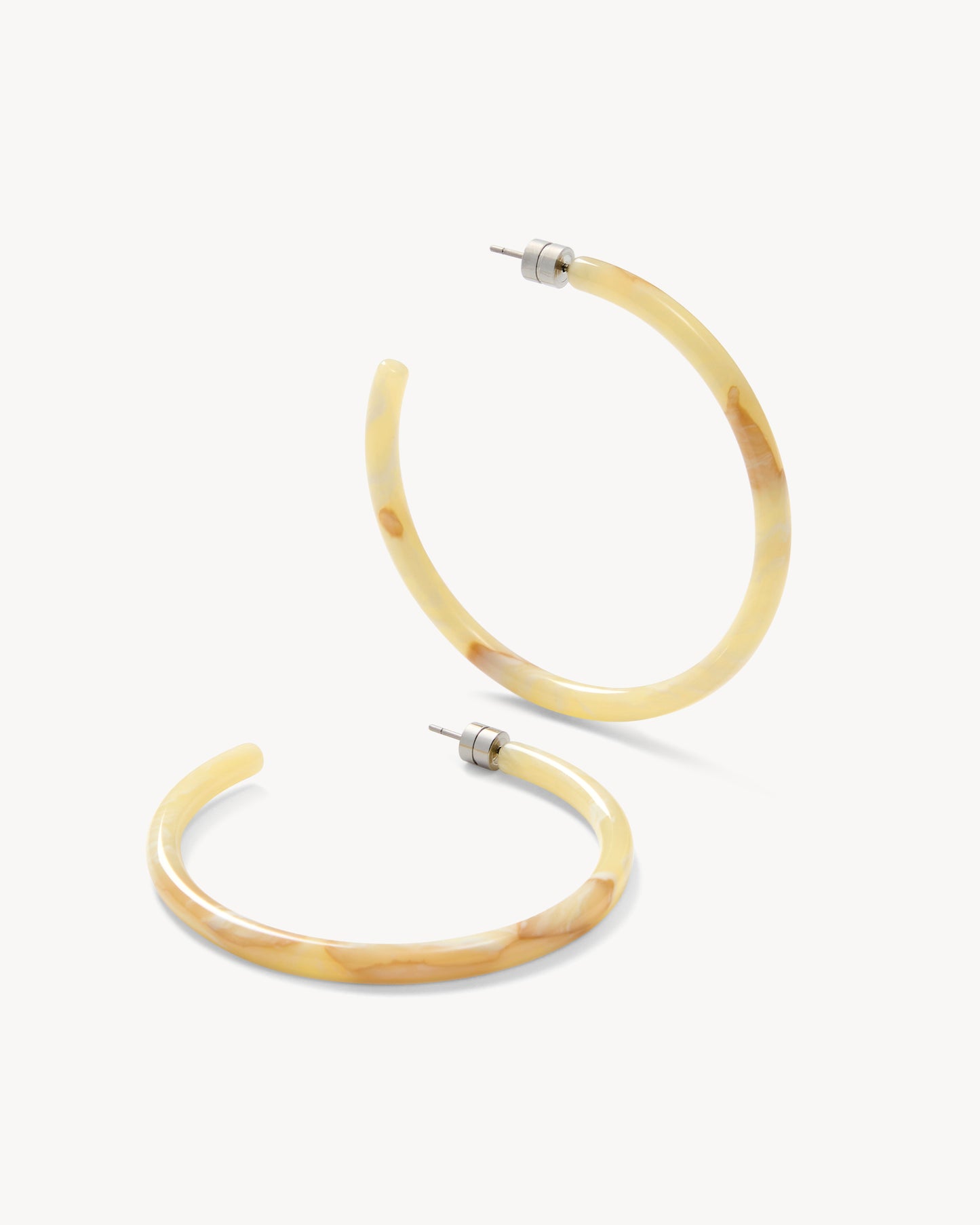 Large Hoops in Crème