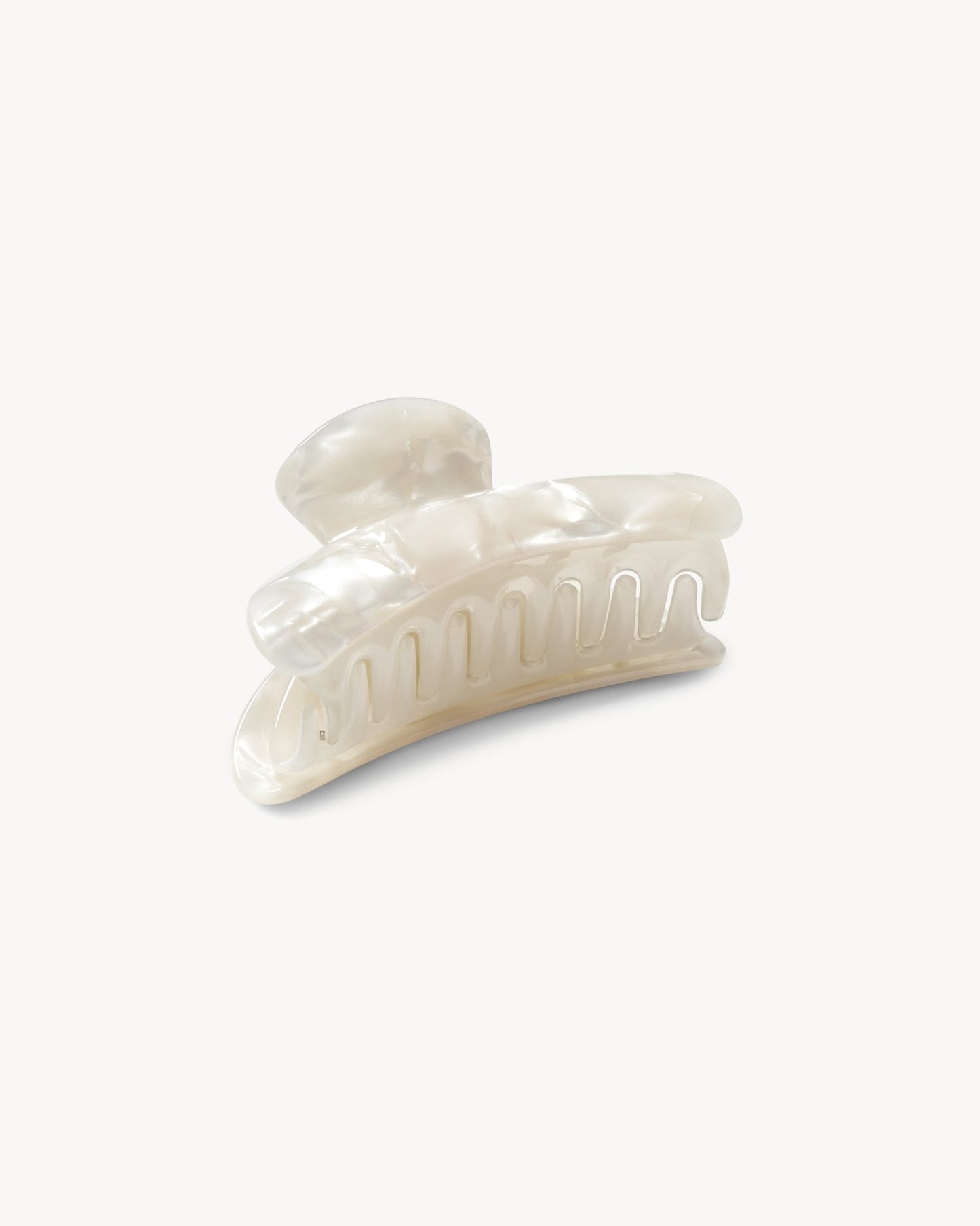 Grande Heirloom Claw in White Shell - MACHETE