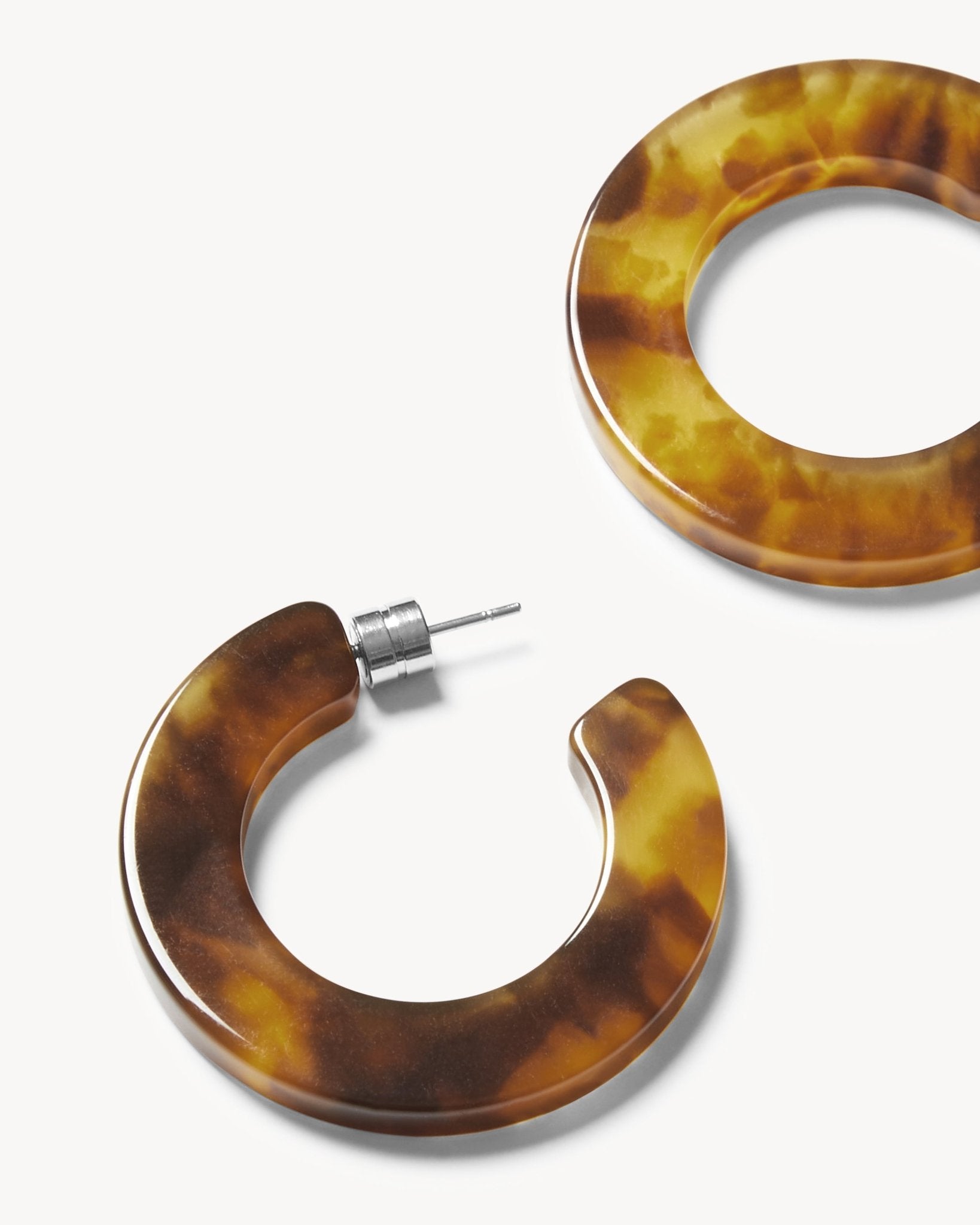 Kate Hoops in Modern Walnut - MACHETE