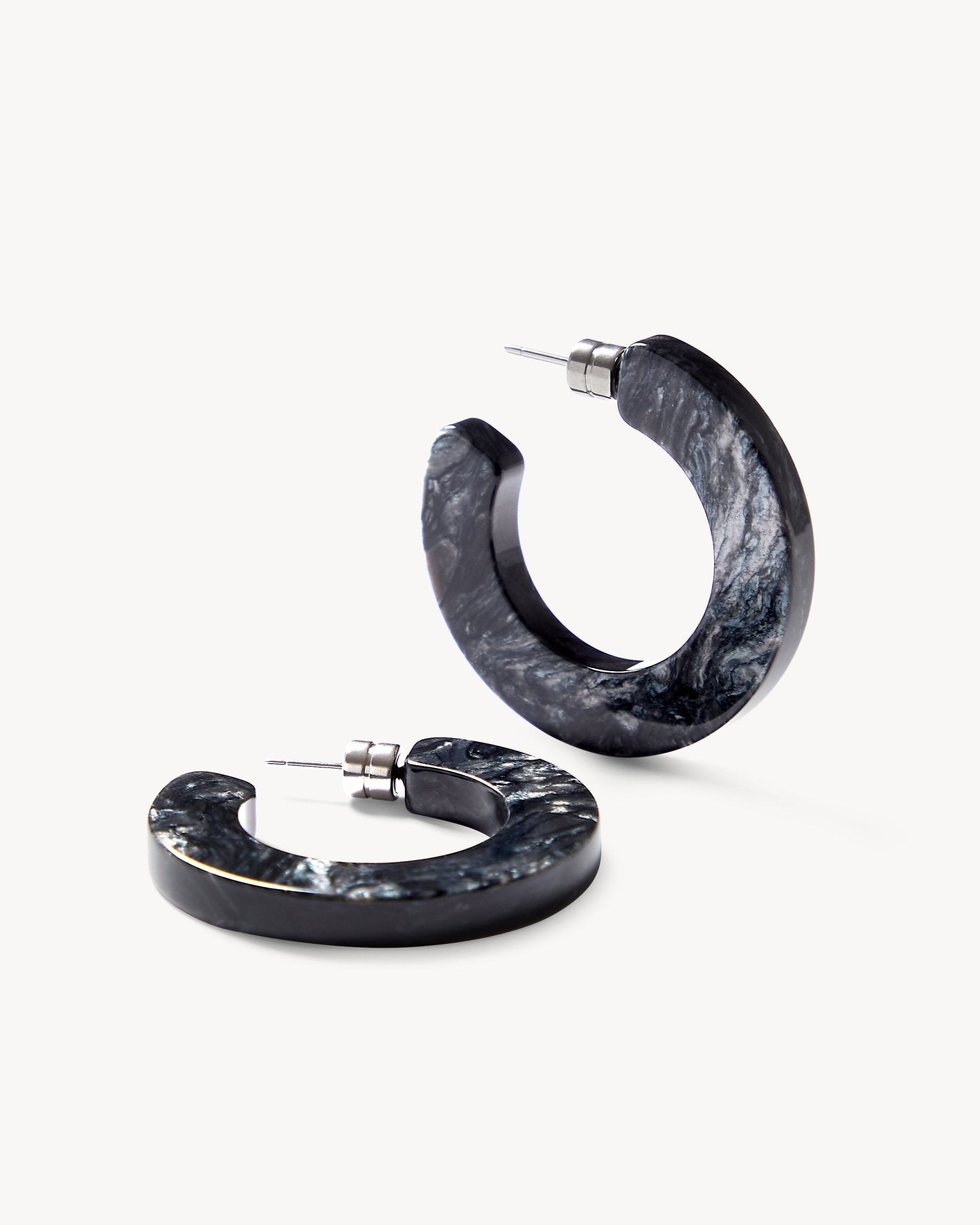Kate Hoops in Obsidian - MACHETE