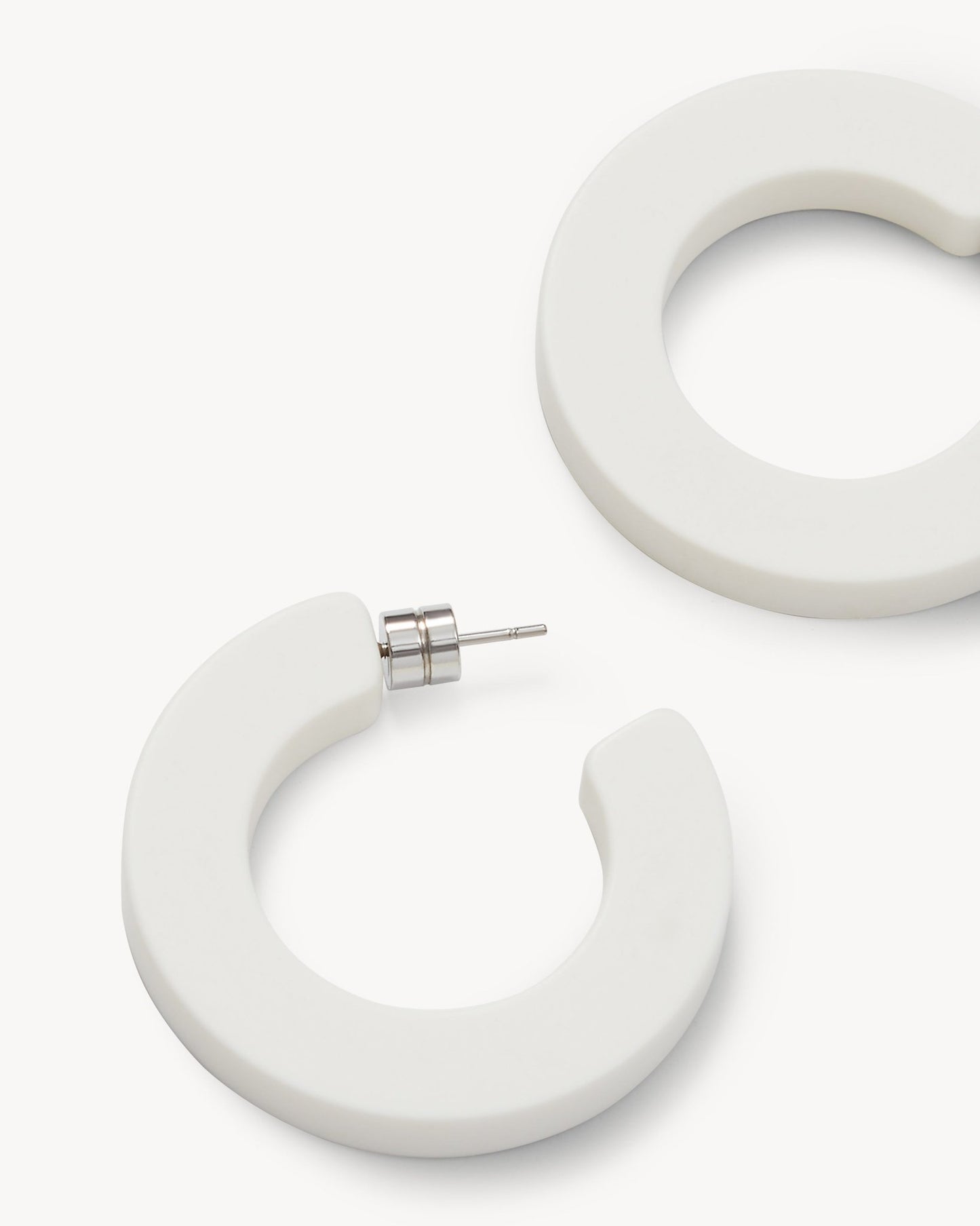 Kate Hoops in White Matte - MACHETE