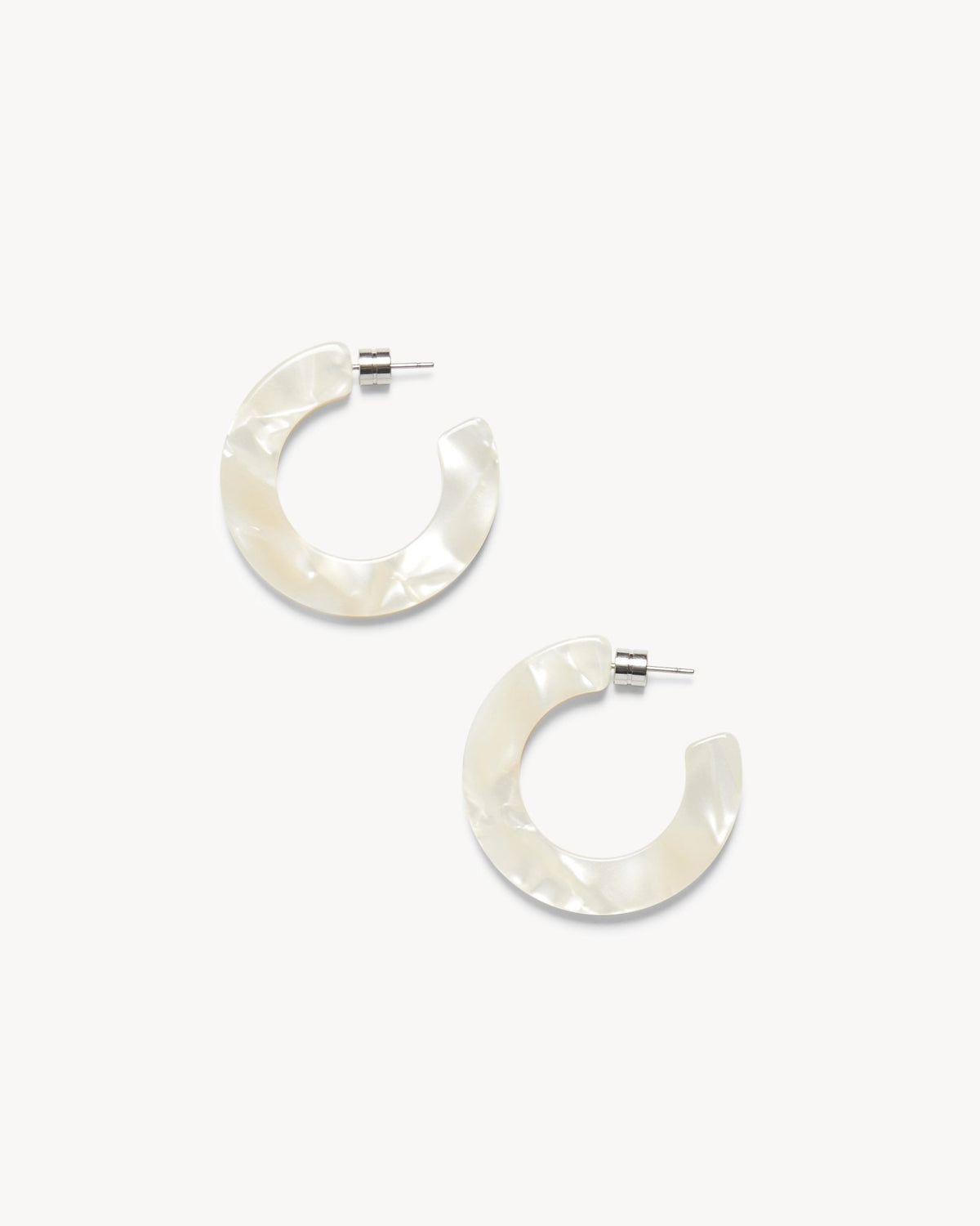 Kate Hoops in White Shell - MACHETE