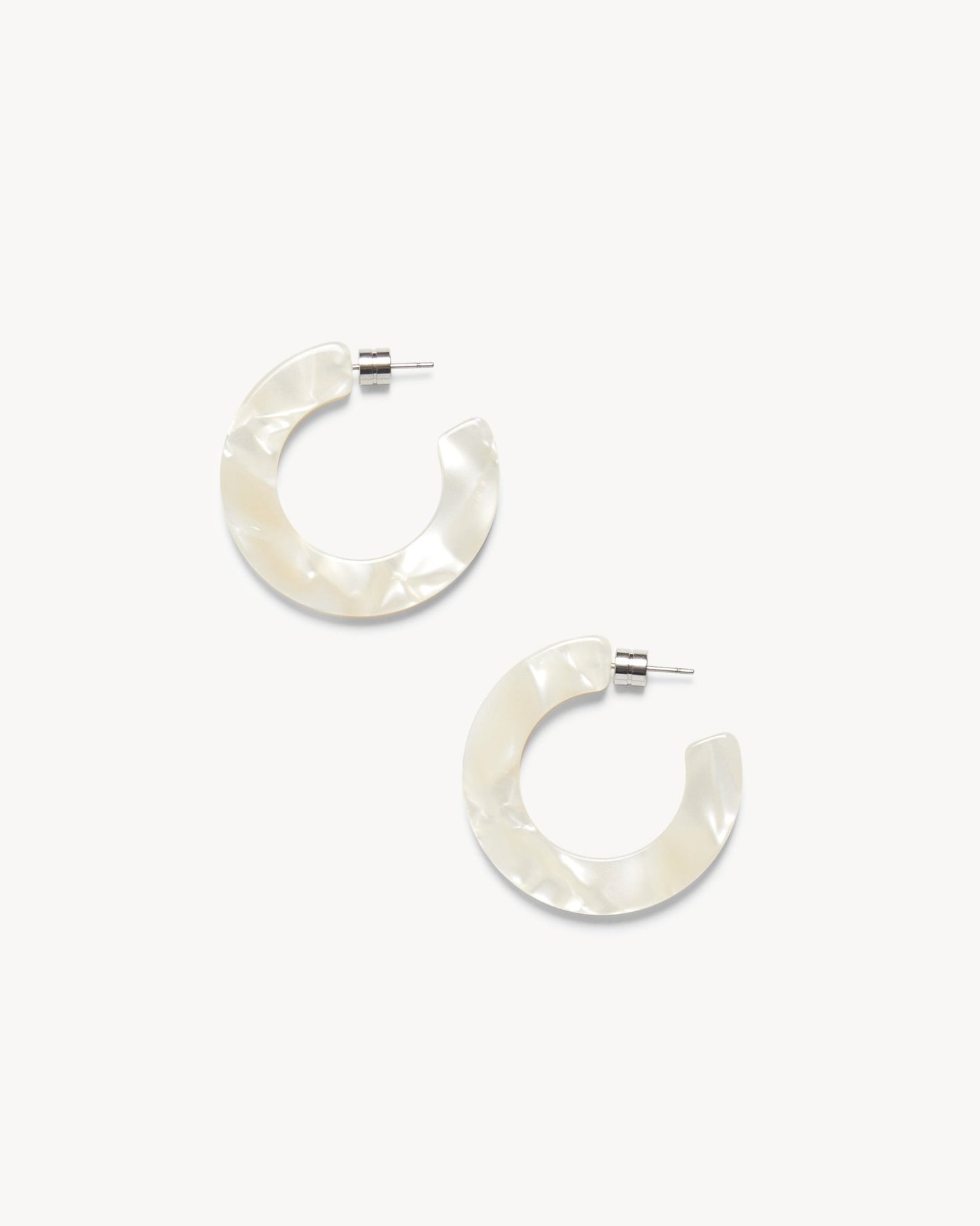 Kate Hoops in White Shell - MACHETE