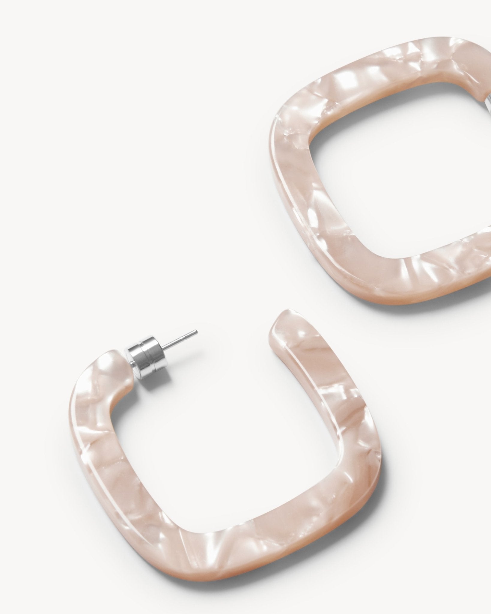 Midi Square Hoops in Peach Shell - MACHETE