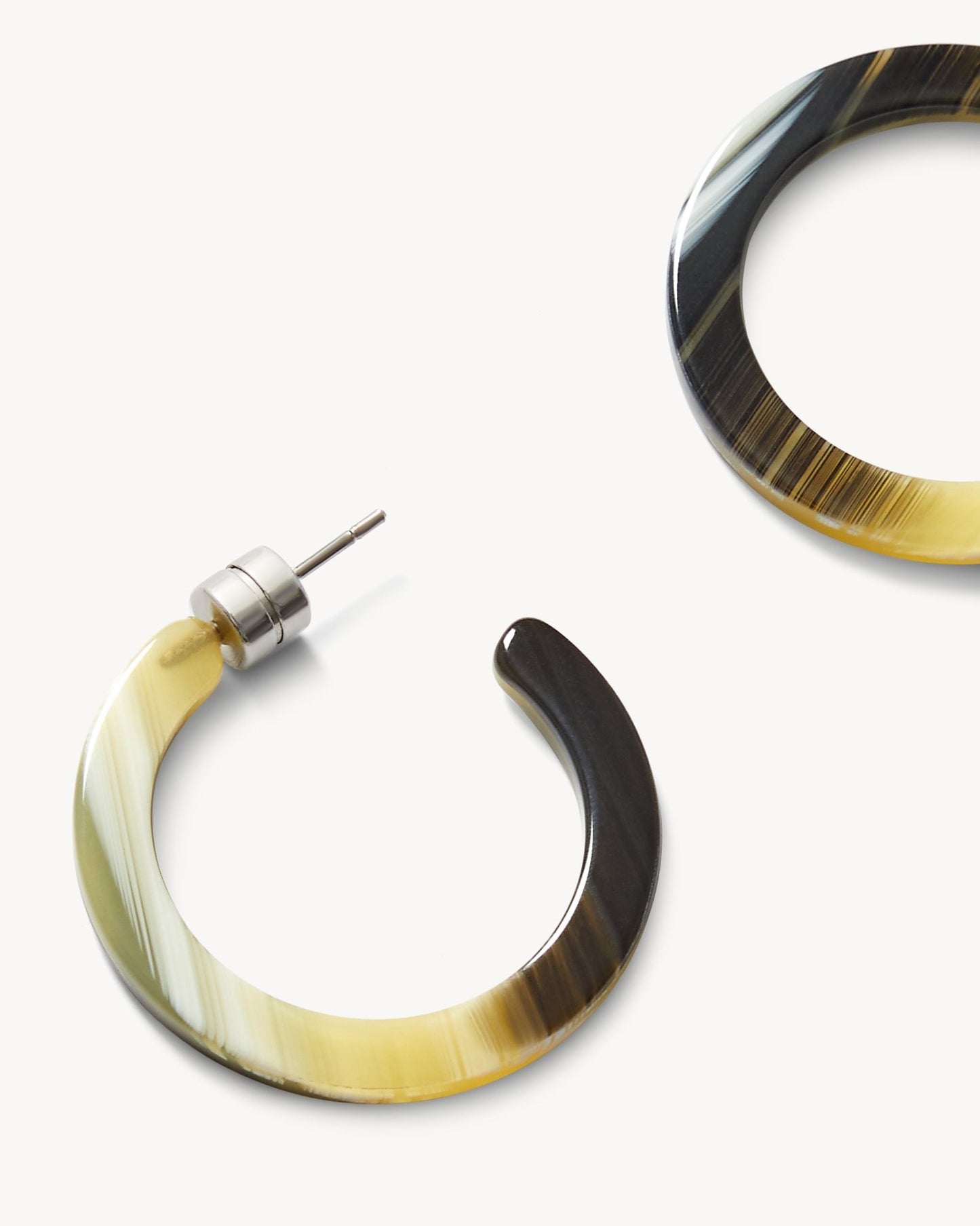 Mini Hoops in Horn - MACHETE