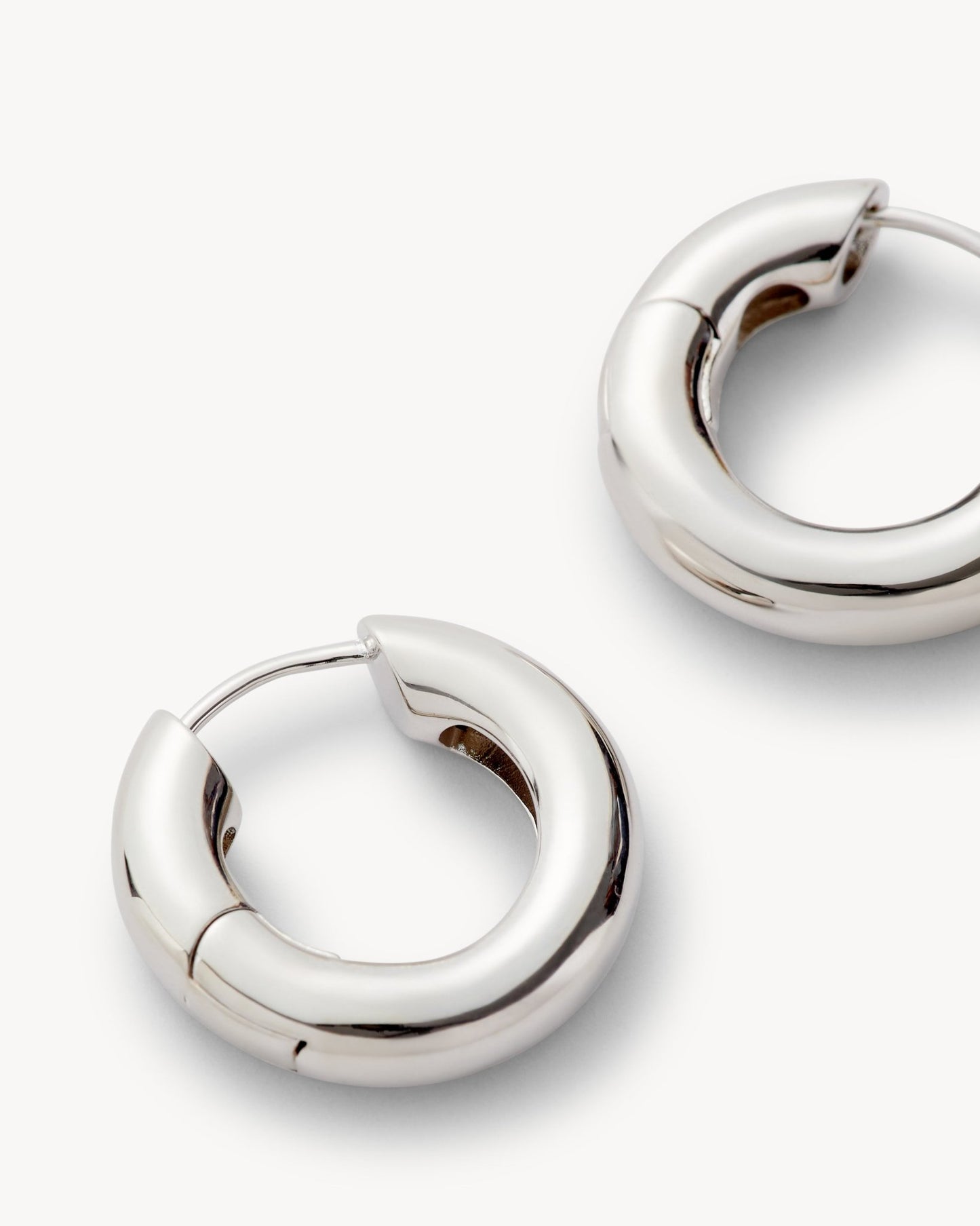 Baby Chunky Hoops in Silver - MACHETE