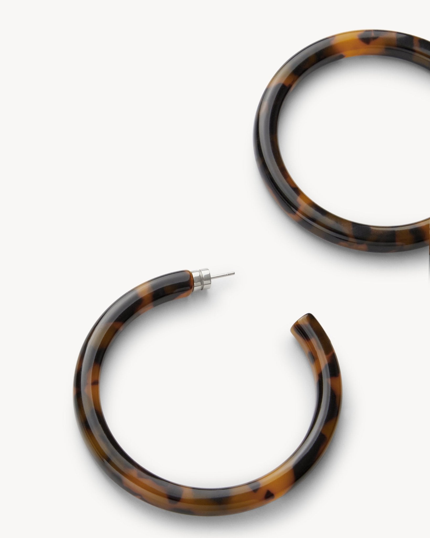 Bold Hoops in Classic Tortoise - MACHETE
