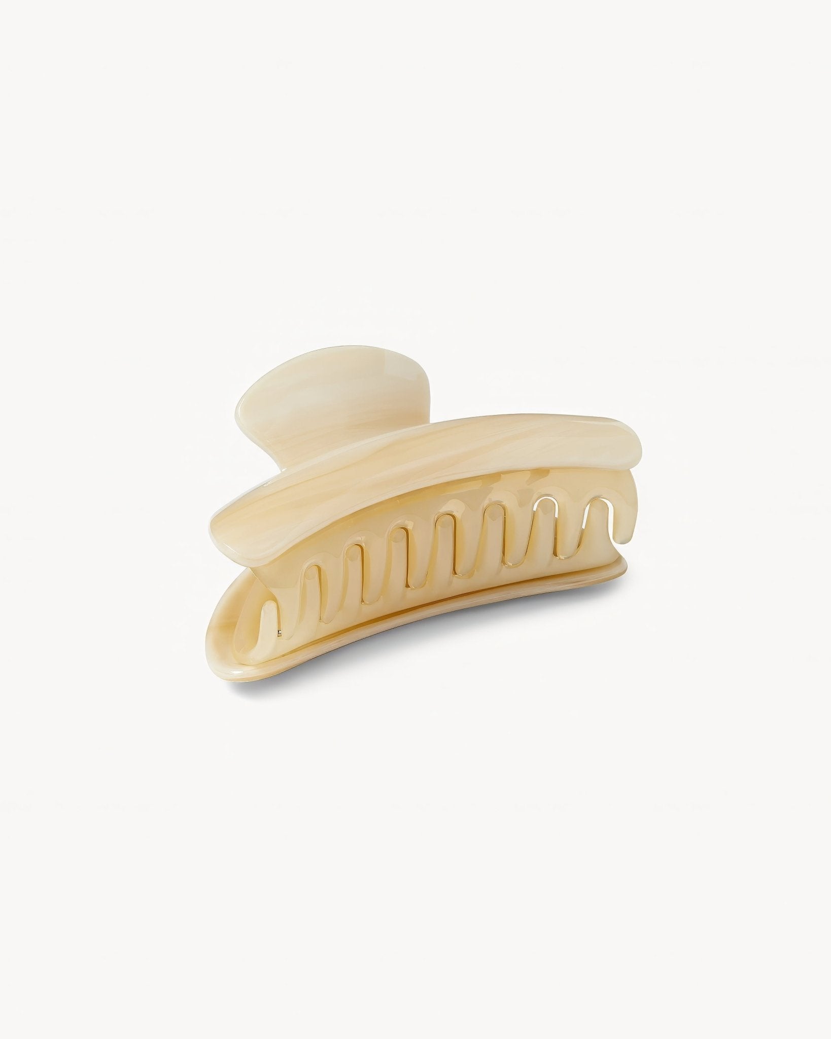 Grande Heirloom Hair Claw in Alabaster