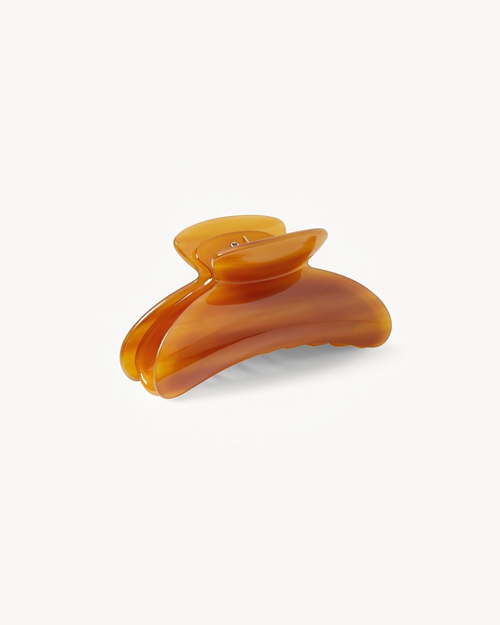 Grande Heirloom Hair Claw in Cognac