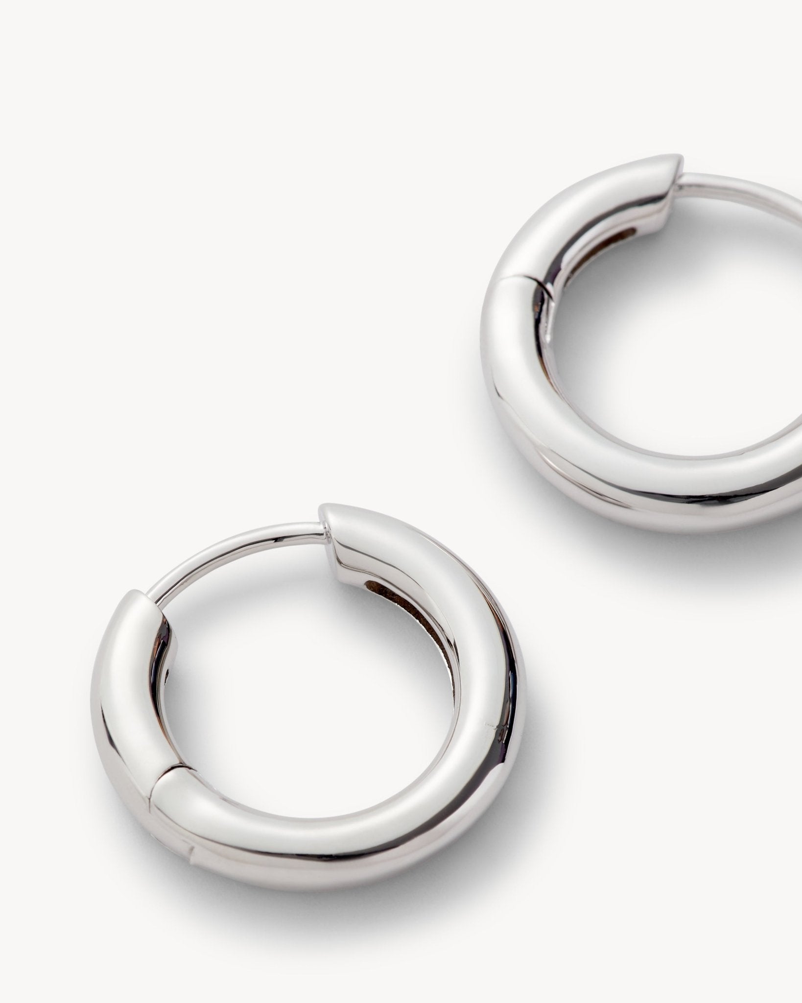 Hinge Hoops in Silver