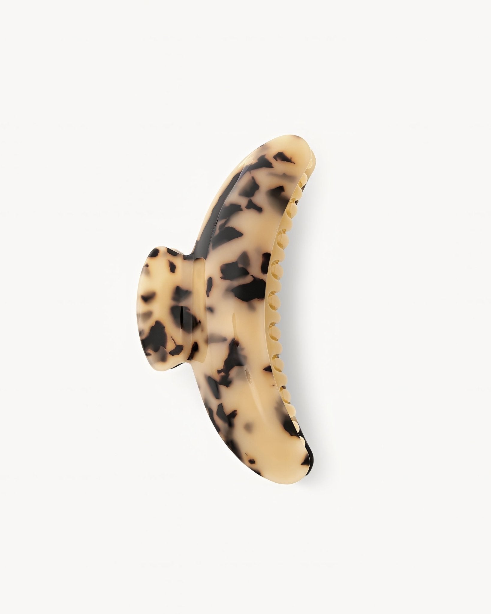 Jumbo Heirloom Hair Claw in Blonde Tortoise