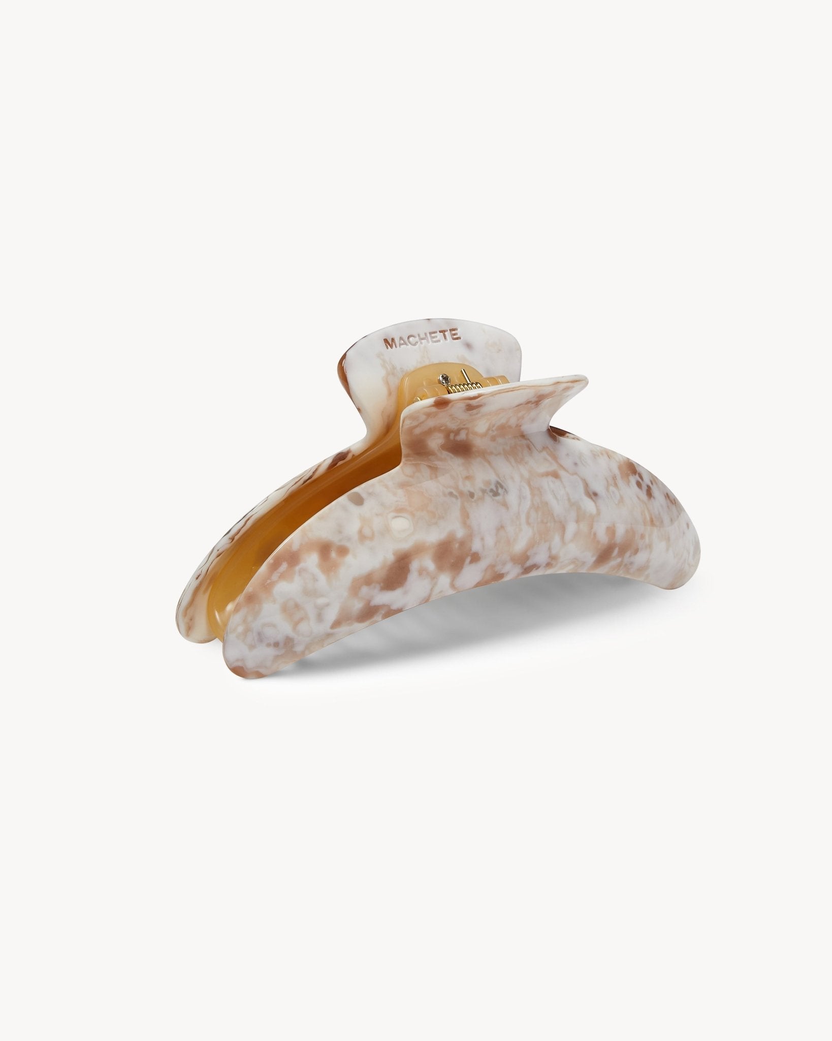 Jumbo Heirloom Claw in Dune - MACHETE