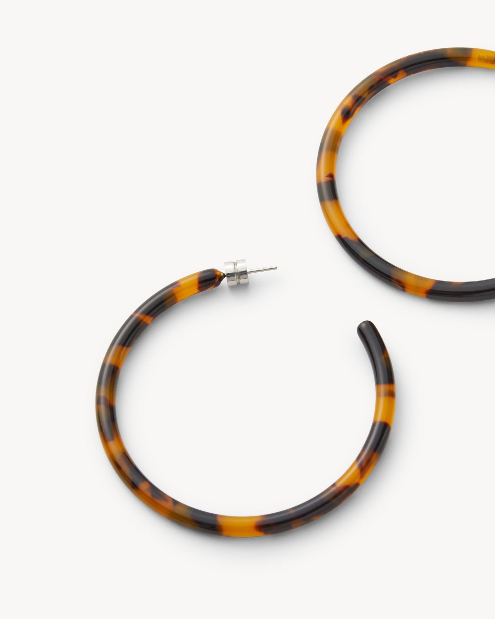 Large Hoops in Classic Tortoise - MACHETE