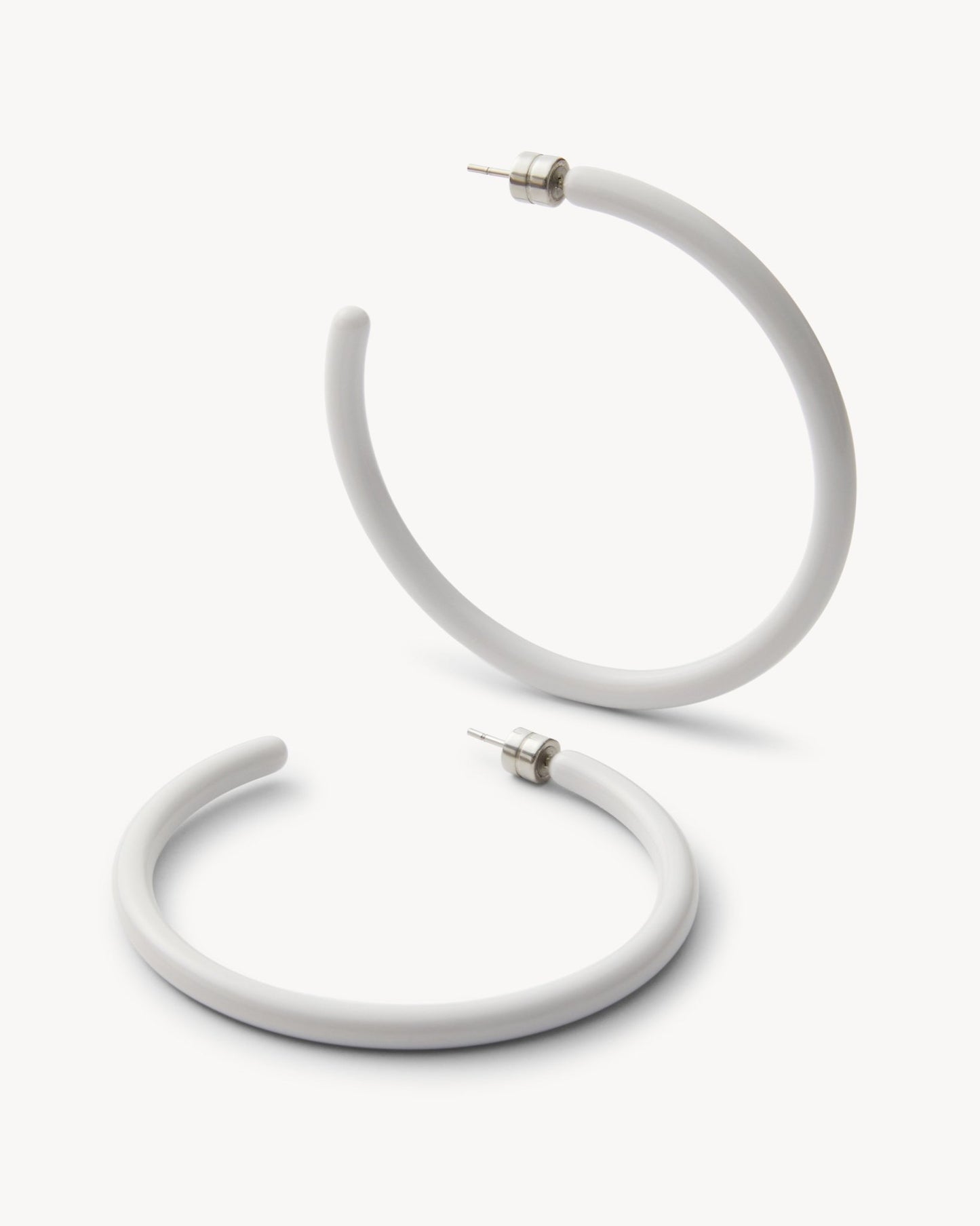 Large Hoops in Light Grey - MACHETE