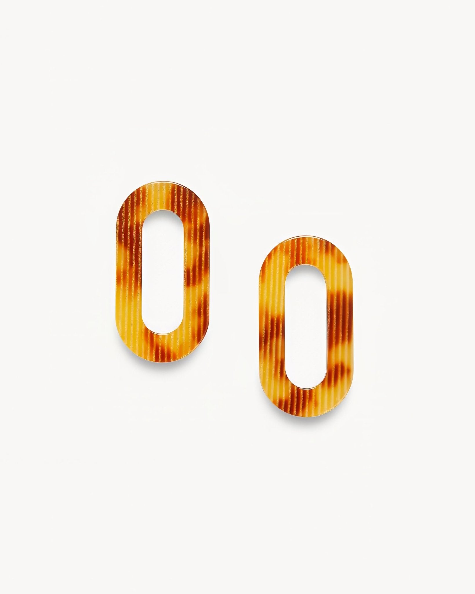 Link Charms in Light Tortoise Stripe - MACHETE