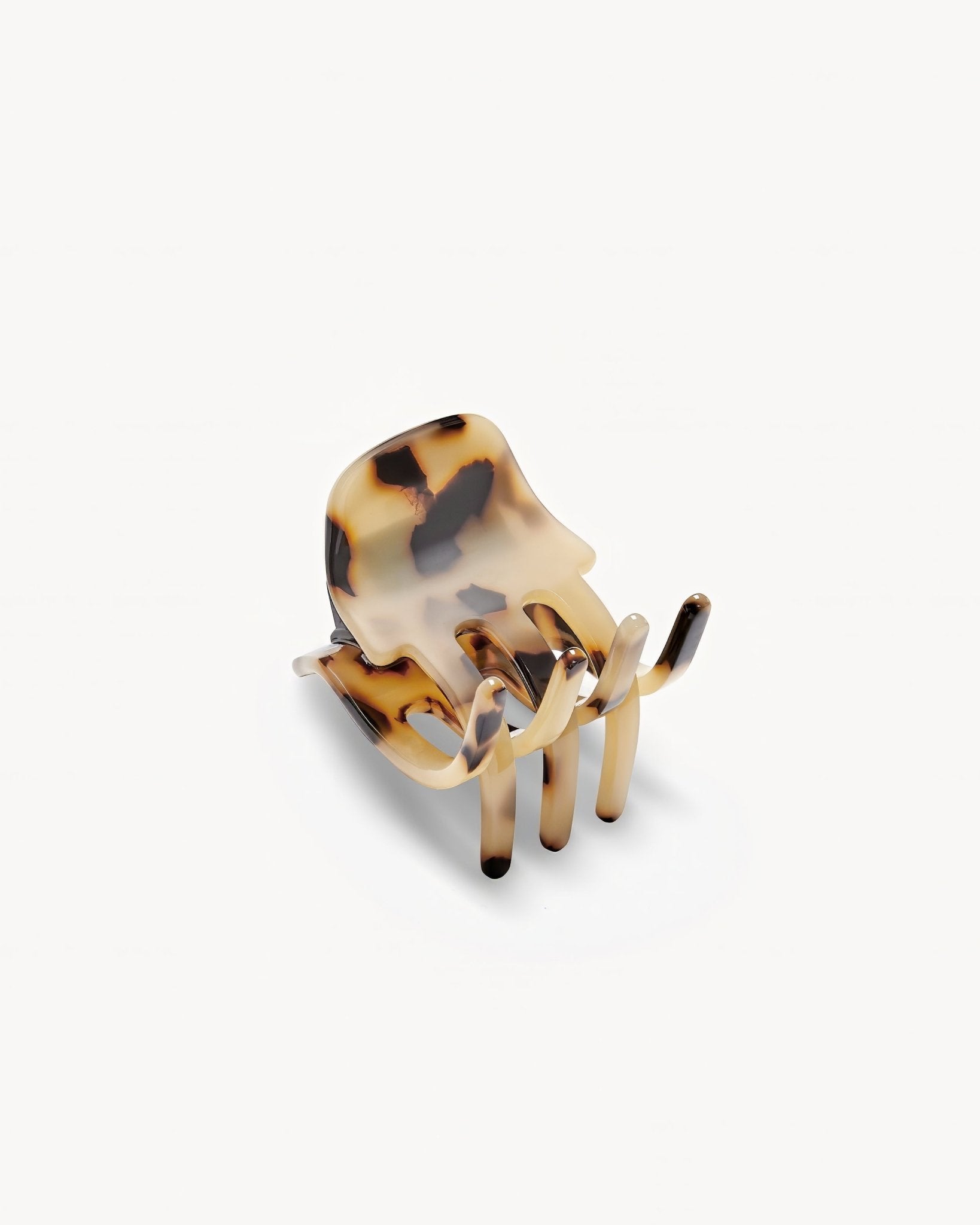 Mini Claw Clip in Blonde Tortoise