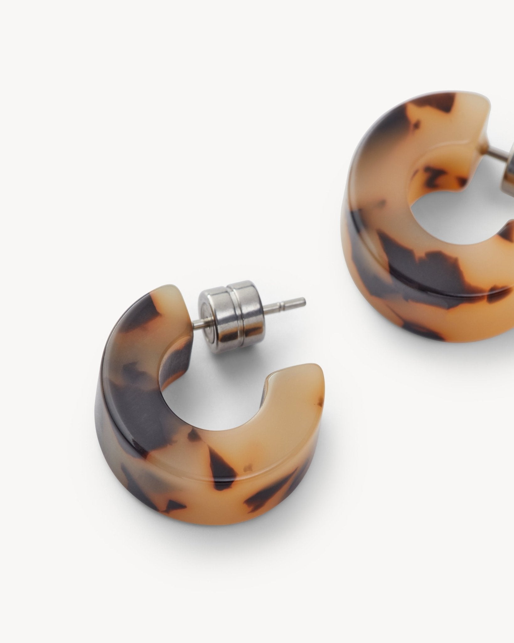 Muse Hoops in Blonde Tortoise - MACHETE