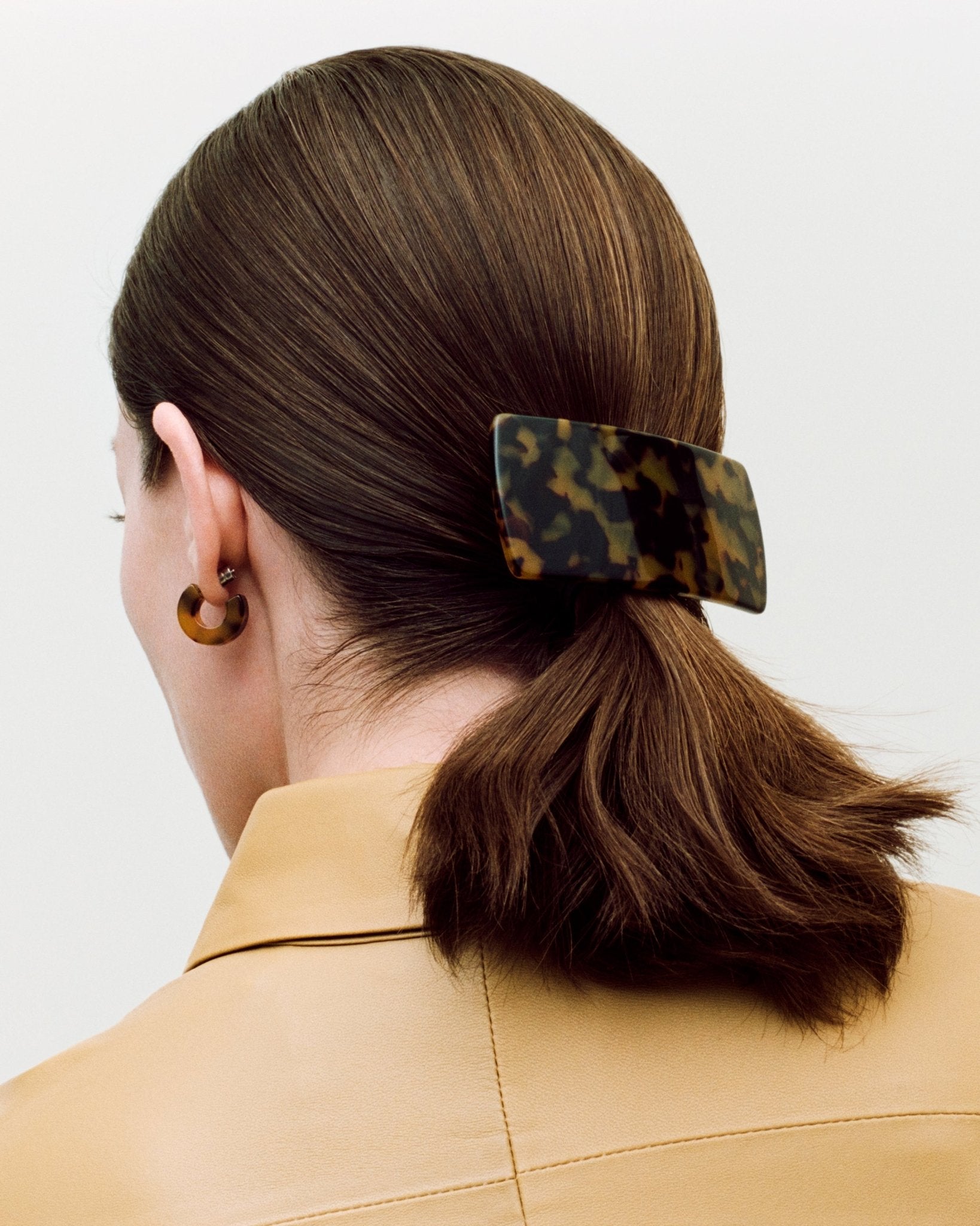 Muse Hoop Earrings in Classic Tortoise
