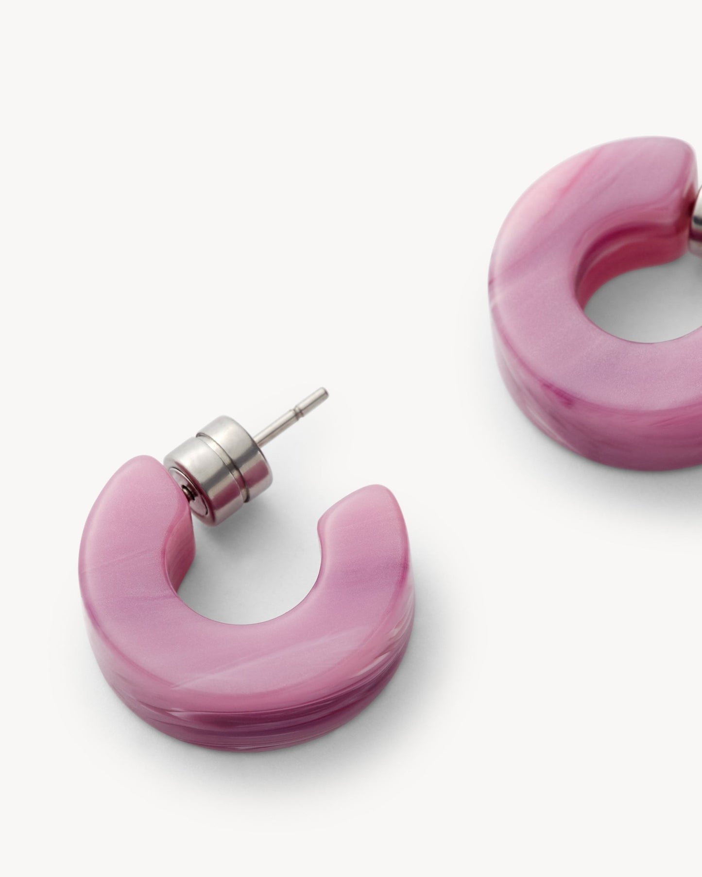 Muse Hoop Earrings in Orchid