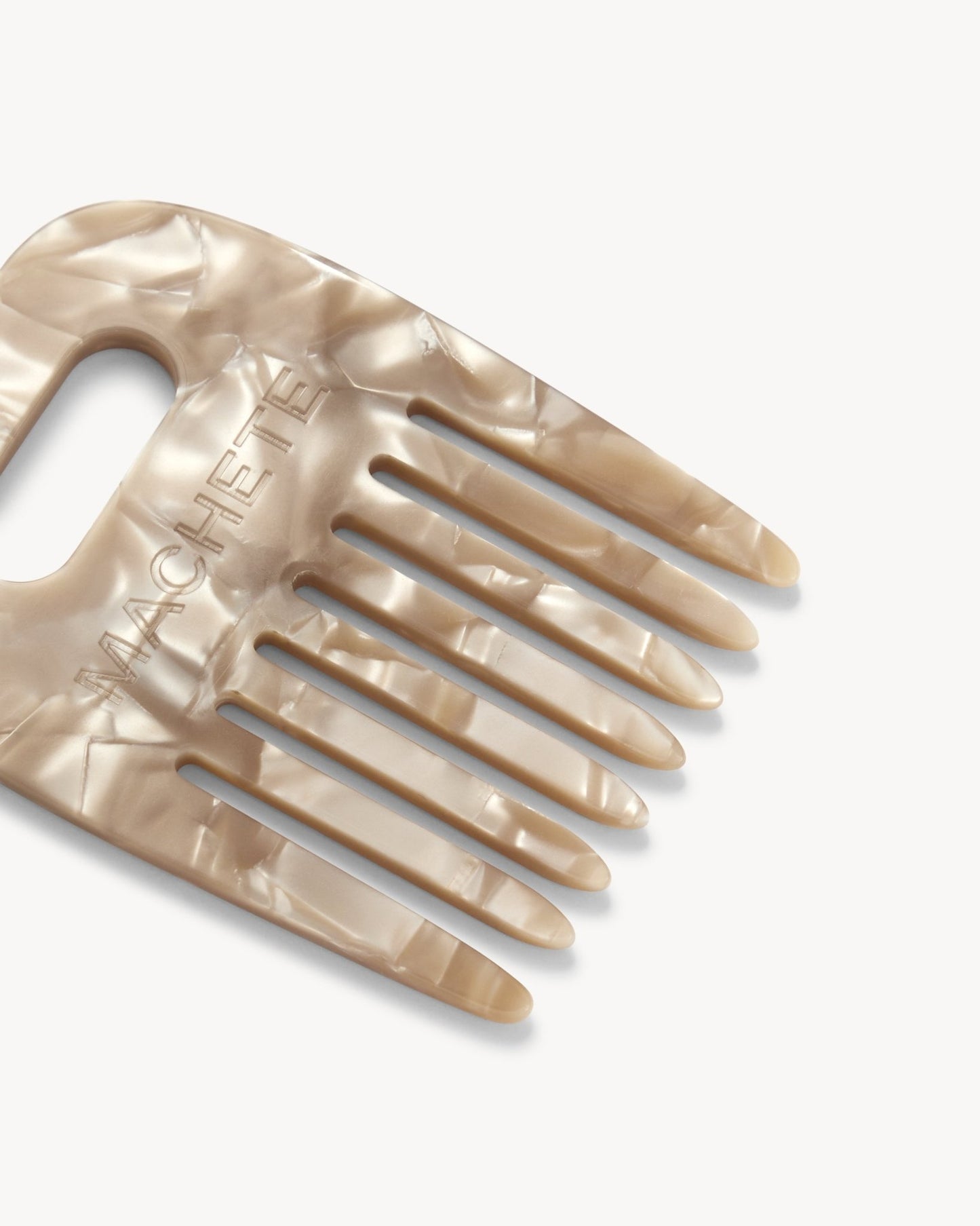 No. 4 Comb in Sand Shell - MACHETE