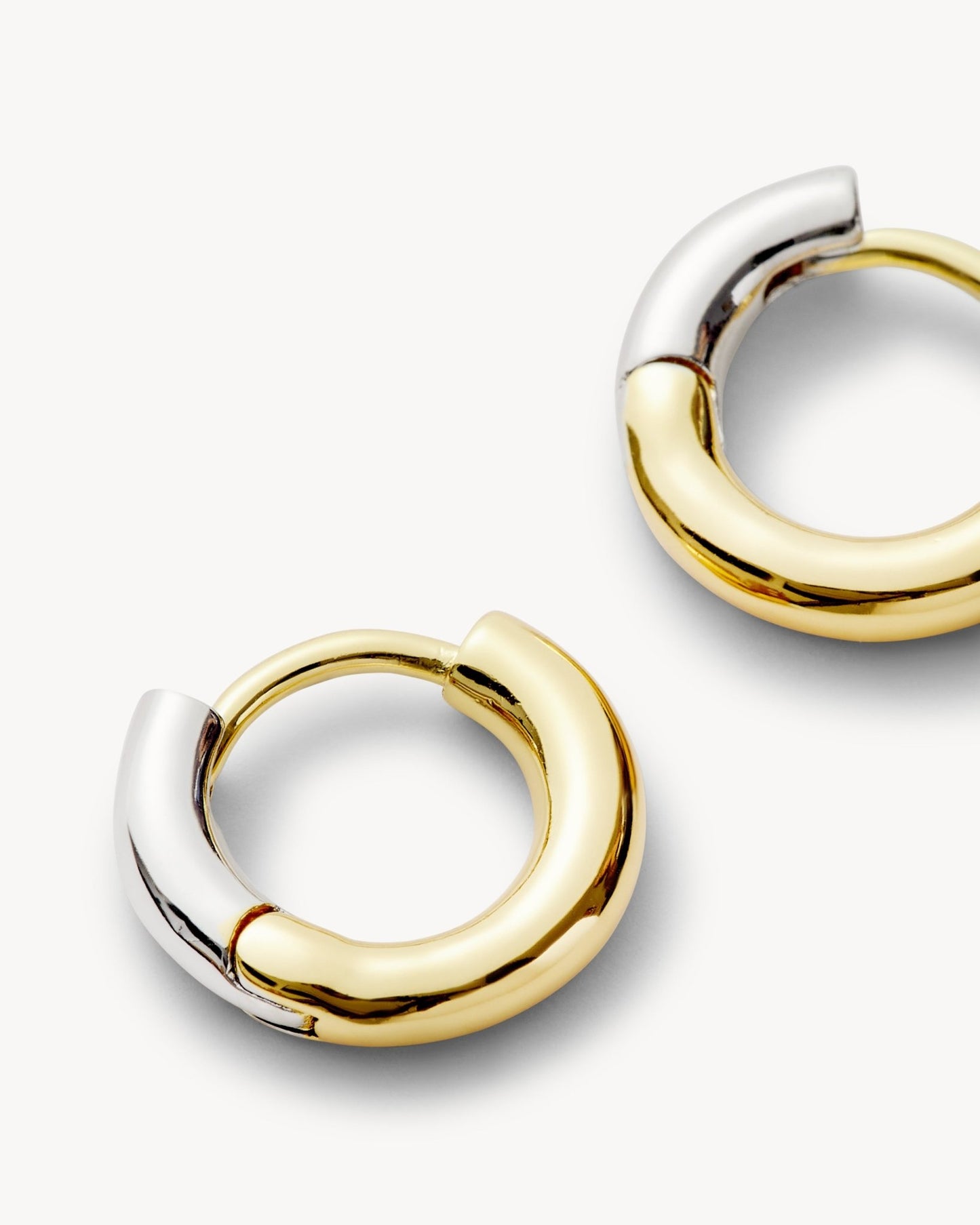 Perfect Huggies in 3/4 Gold