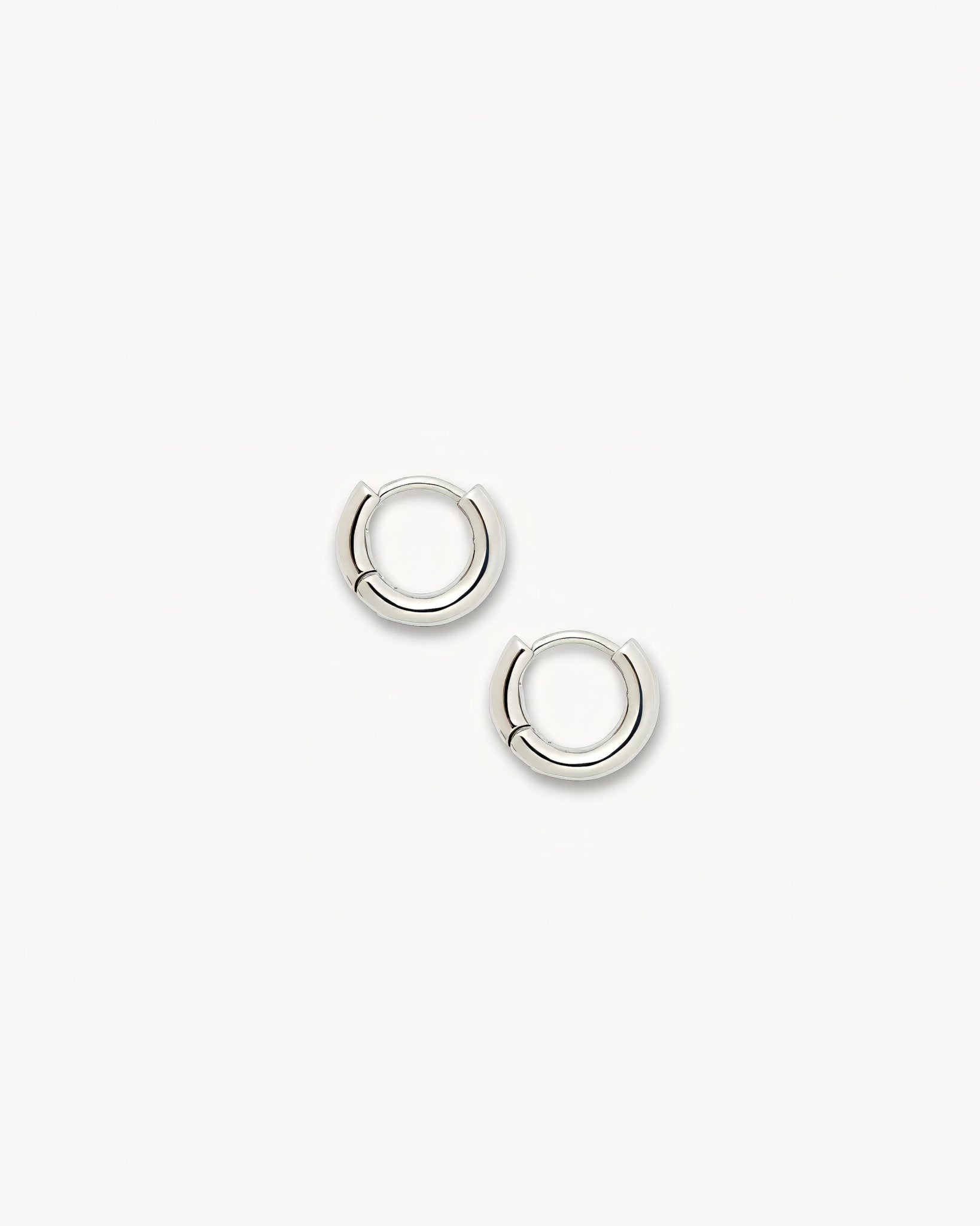 Perfect Huggies in Silver