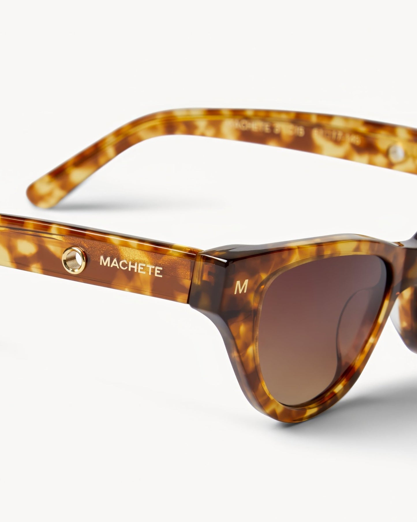 MACHETE Suzy Sunglasses in Mod Tortoise