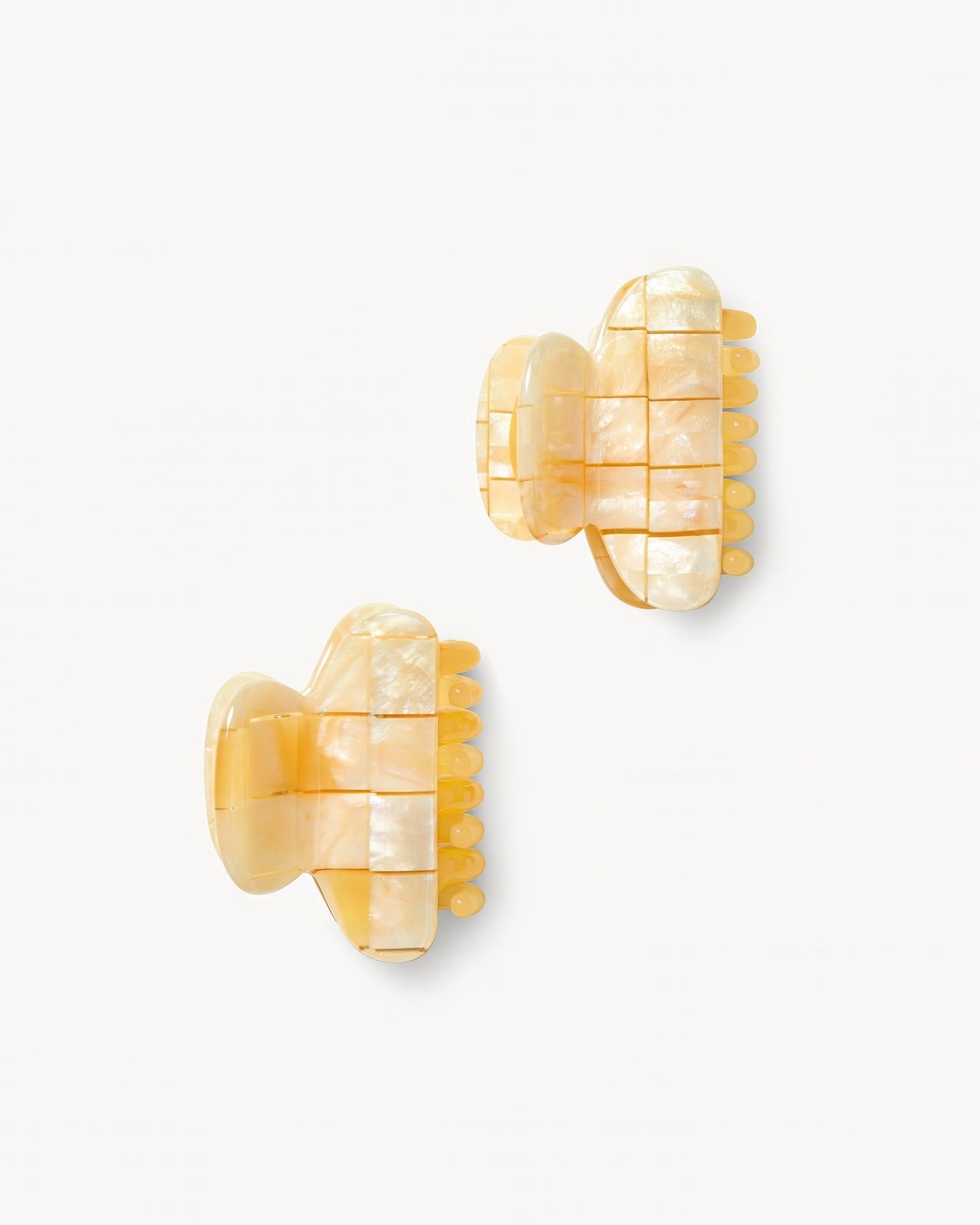 Twin Heirloom Claws in Sea Shell Checker - MACHETE