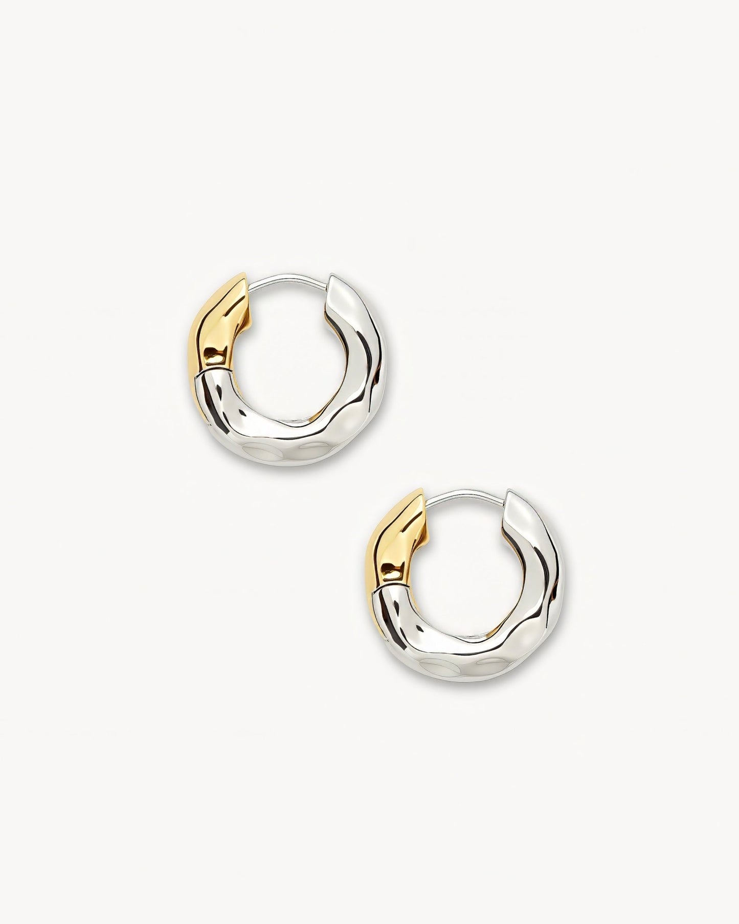 Wavy Chunky Hoops in 3/4 Silver - MACHETE